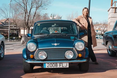 Lucía Paniagua visitó la concentración de coches ‘Tiempos Clásicos’ de Colmenar Viejo